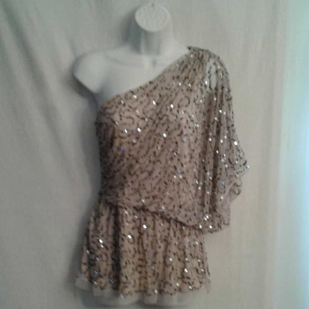 NWT One shoulder dressy top sz XS